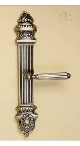 Augustus backplate & Gabriel lever - antique brass - Custom Door Hardware 