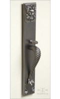 Davide Como thumblatch w/ Twist pull | antique bronze | Custom Door Hardware 2