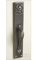 Davide Como thumblatch w/ Twist pull | antique bronze | Custom Door Hardware