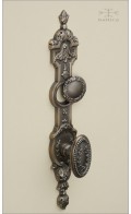 Laureatas backplate B w/ active cyl lid & door knob | antique brass | Custom Door Hardware